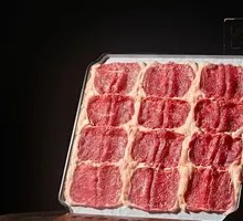 Hand-cut Fresh Lamb Shoulder