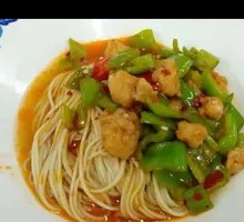 Spicy Chicken Cubes with Noodles