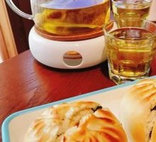 Secret-Recipe Roasted Pork Elbow