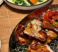 Berries Smoked Crispy Chicken