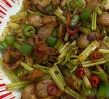 Stir-Fried Pork with Noodles