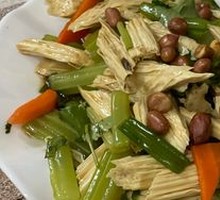 Celery with Yellow Skin Tofu Shreds