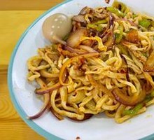 Stir-Fried Pork with Green Pepper Noodles