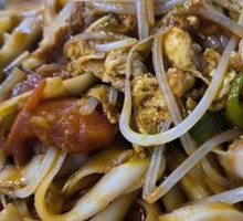 Tomato and Egg Fried Noodles