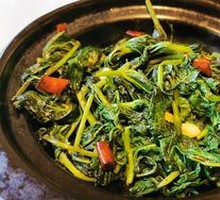 Stir-fried Sweet Potato Greens
