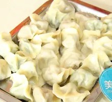 Chinese cabbage, wood ear mushroom, and egg stir-fry