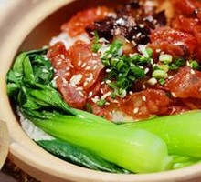 Braised Delicacy Rice in Clay Pot