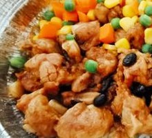 Steamed Spare Ribs with Black Bean Sauce in Clay Pot Rice