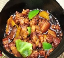 Braised Pork Belly with Aromatic Sauce