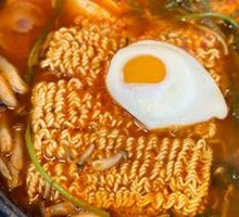 Military-style Hot Pot