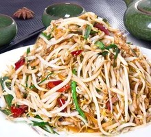 Stir-fried Vermicelli with Bean Sprouts and Shredded Pork