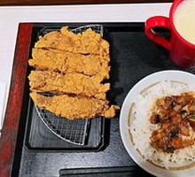 Crispy Tender Chicken Cutlet with Braised Pork