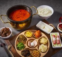 Spicy Beef with Tofu Pudding Noodles