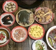 Abalone, Eel, Turtle, Chicken Kidney Stew