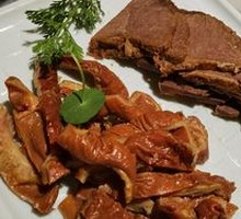 Sauced Pork Intestine