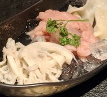 Cool Hot Pot Three Crisp