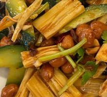 Stir-Fried Bamboo Shoots with Sauce