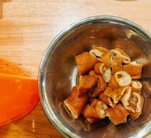 Braised Pork Intestines with Spicy Flavor