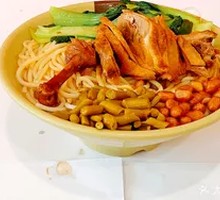 Fragrant Braised Duck Leg Noodles