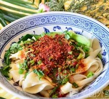 Oil-Poured Noodles