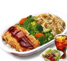 Curry Beef & Chicken Cutlet with Coke Salad Combo