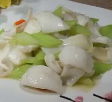Celery and Lily Bulb Stir-fry