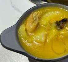 Signature Golden Soup with Bird's Nest Chicken