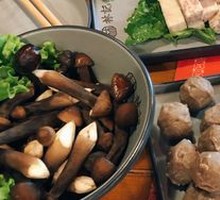 Hand-Made Beef Meatballs