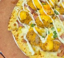 Golden Yolk Chicken Pizza