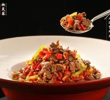Stir-Fried Beef with Yellow Onion
