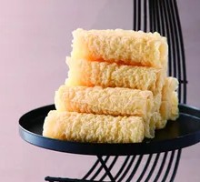 Secret-Recipe Crispy Rolls