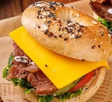 Beef Cheese Bagel