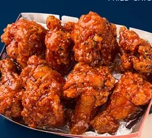 4 Chicken Wing Roots + 4 Boneless Chicken Pieces