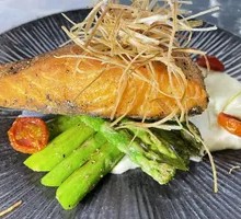 Grilled Salmon Fillet