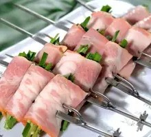 Bacon-Wrapped Scallions