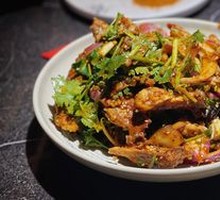 Shenyang-style Chicken Frame Salad