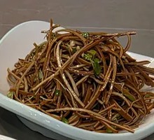 Tender香椿苗 with Tofu Strips