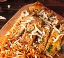 Cheesy Turkey Ramen Bake