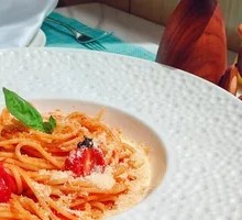 Classic Tomato Basil Pasta