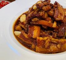 Vinegar-braised pork
