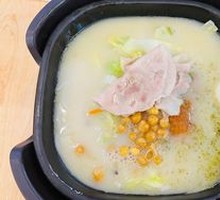 Crossing-the-bridge Rice Noodles