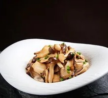 橄榄油小炒四种菌菇