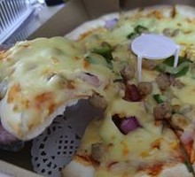Grilled Meat Pizza