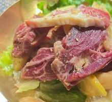 Fruit-Infused Beef Short Ribs