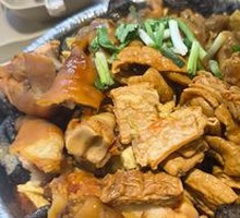 Snail Rice Noodles with Stinky Tofu Family Feast