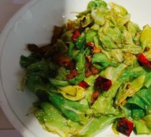 Stir-fried Napa Cabbage with Aromatic Heat