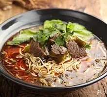 Sour Cabbage Beef Noodles
