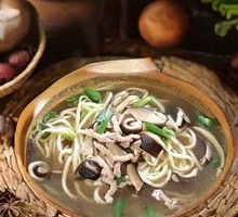 Shiitake Mushroom and Pork Noodles