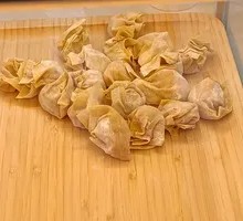 Fresh Shrimp and Crab Roe Dumplings