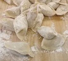 Fresh Pork Dumplings with Chinese Cabbage